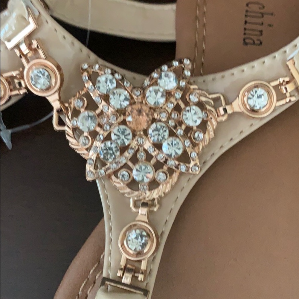 Sandals - Picture 4 of 4